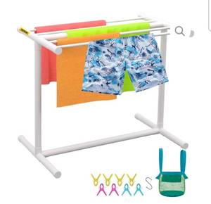 lot 19418 image: VEVOR Towel Rack, 5 Bars Outdoor PVC Towel Holder, Freestanding Pool Towel Hanger Stand with Clips, Bag & Hook, Outdoor Indoor Quilt Drying Rack Organizer, Ideal for Poolside, Bathroom, Spa, White - Retail $60