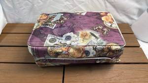 lot 15 image: Large Color Pencil Set with Purple Butterfly Carrying Case