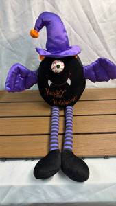 lot 20 image: Sugar Loaf Halloween Bat Witch Plush Toy 1 2009 Coinstar Entertainment