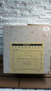 lot 79 image: Pfaltzgraff Perennials Tea Rose 3 qt Casserole 025-A79-00