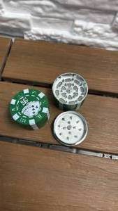 lot 82 image: Poker Chip Design 5-Piece Herb Grinder (Green) - Lot of 2