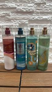 lot 146 image: Bath & Body Works Fine Fragrance Mist 4-Pack 8 fl oz Each