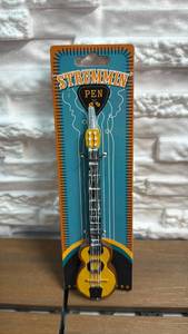 lot 174 image: Strummin Pen Guitar-Shaped Novelty Writing Pen