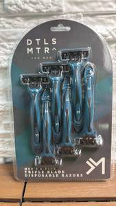 lot 225 image: DTLS MTR Mens 6-Pack Triple Blade Disposable Razors