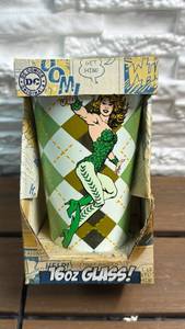 lot 336 image: DC Comics Originals Poison Ivy 16 oz Glass