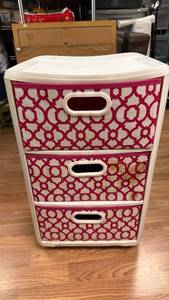 lot 405 image: 3-Drawer Storage Organizer White w Magenta Pattern Bins