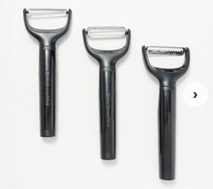 lot 736 image: KitchenAid 3-Piece Peeler Set, GRAY