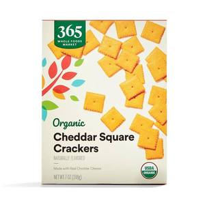 lot 30507 image: 365 by Whole Foods Market Organic Cheddar Squares, 7 OZ
