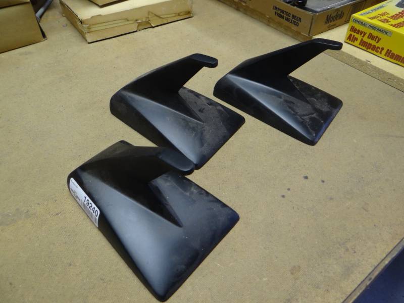 lot 19240 image: Model airplane stands.