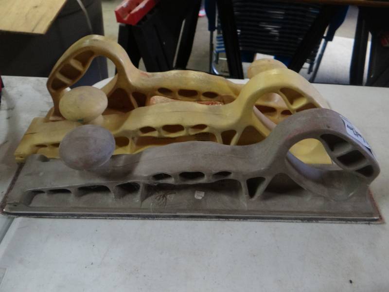 lot 19303 image: Sanding blocks.