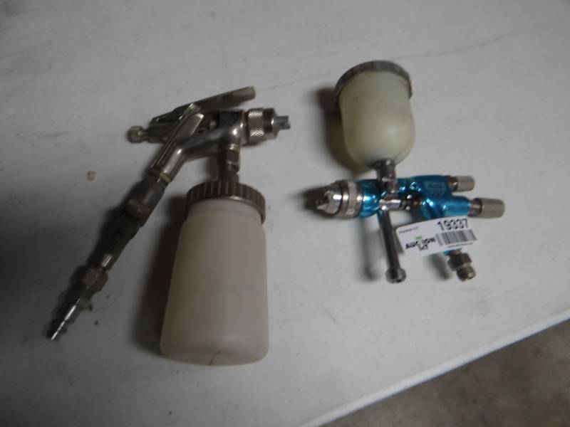 lot 19337 image: 2 Spray guns.