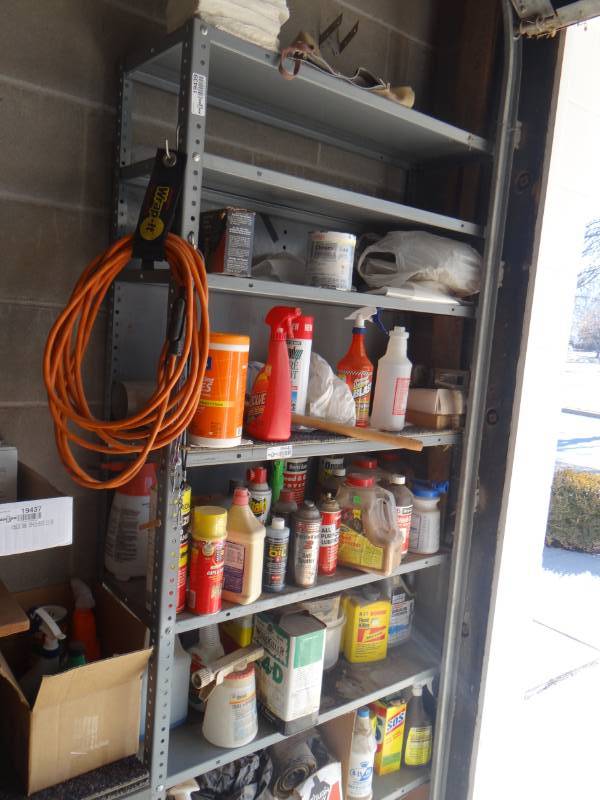 lot 19439 image: Metal shelf contents not included.