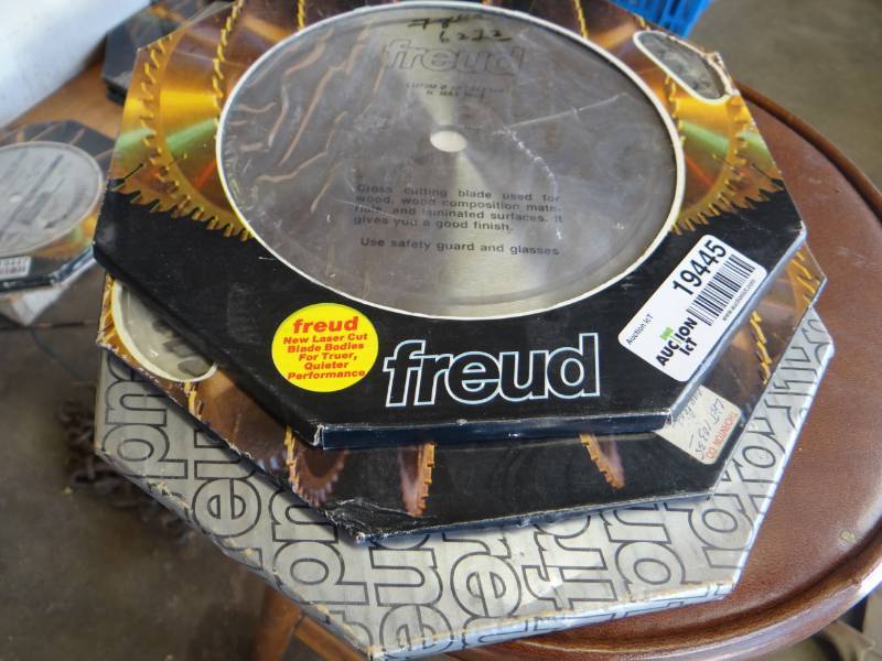 lot 19445 image: 3 New freud saw blades.