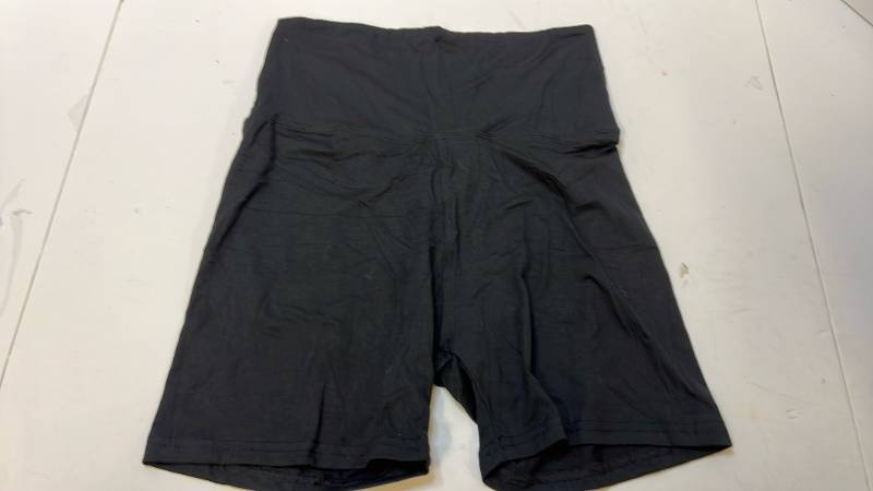lot 168201 image: Black Bike Exercise Shorts  - Retail $15