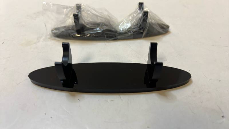 lot 68398 image: Chinco Black Acrylic Pen Holder Set - Retail $11