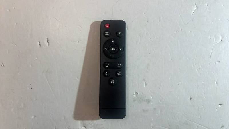 lot 68442 image: Remote  - Retail $10
