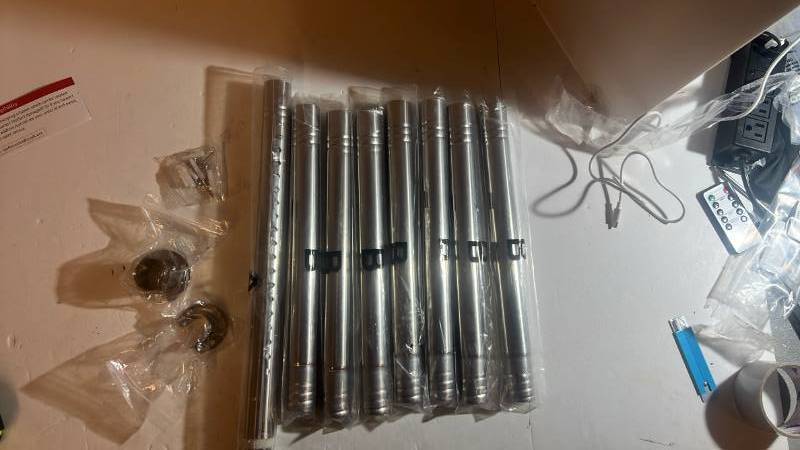 lot 68445 image: Expandable Closet Rod - Retail $15