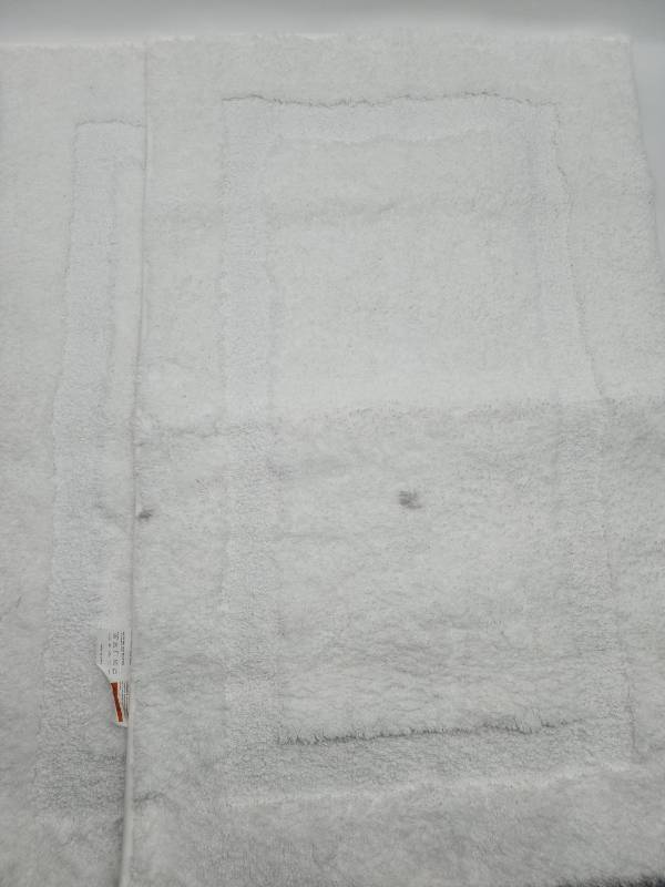 lot 69378 image: 2 White Shag Area Rugs (READ DESCRIPTION) - Retail $125