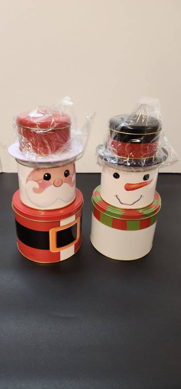 lot 70617 image: Christmas Snowman Stacking Tins Set - Retail $15