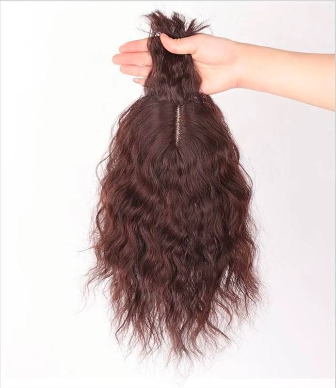 lot 70677 image: Natural Looking Wavy Dark Brown Redish Head Wig  - Retail $29