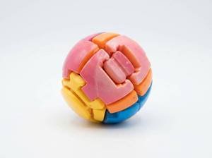 lot 63841 image: Fidget Ball Stress Relief Spinner Ball Toy