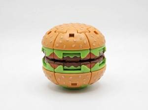 lot 63853 image: Mini Burger Fingertip Gyro Fidget Toy