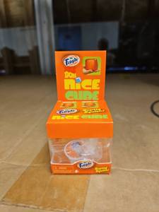 lot 63931 image: NeeDoh Nice Cube Sensory Toy - Feppte Orange