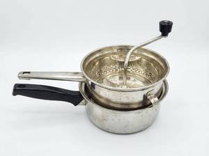 lot 25533 image: Stainless Steel Pasta Strainer with Insert Basket