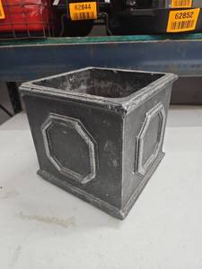 lot 62853 image: Ceramic Planter Box w Octagonal Panel Design