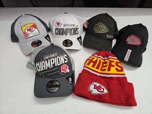 lot 62903 image: Kansas City Chiefs NFL Fan Apparel Bundle - 5 Caps & Beanie