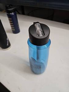 lot 62922 image: Brita 24oz Water Bottle with Filtration System