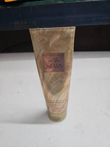 lot 62931 image: Bath & Body Works In The Stars Body Cream 8oz