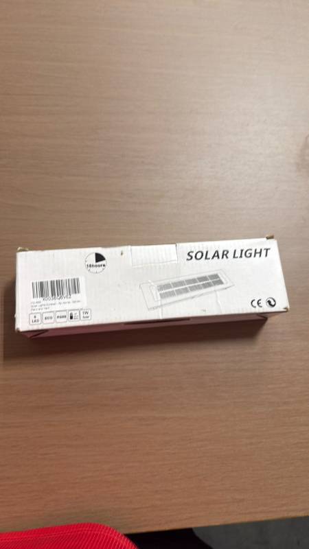 lot 521 image: Solar Light 18 Hours Runtime - Retail $25