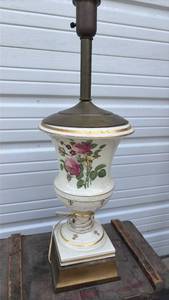 lot 615 image: Ceramic Urn Table Lamp with Floral Decoration and Metal Base