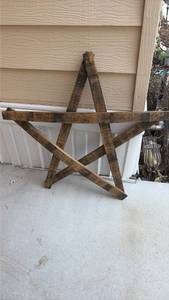 Wooden Star-Shaped Wall Decor