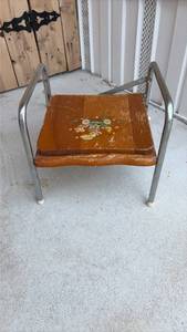 lot 625 image: Childs Commode Chair with Decorative Painted Seat