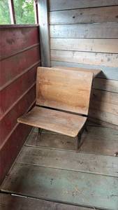 lot 633 image: Wood Seat Chair with Metal Frame