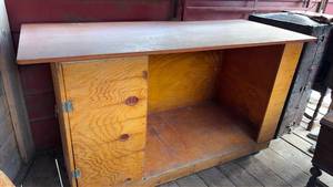 lot 634 image: Work Counter Desk with Cabinet Storage and Light Top