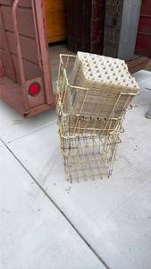 lot 643 image: Wire Baskets with egg cartons
