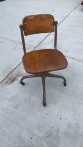 lot 656 image: Industrial Swivel Office Chair Wood Seat and Backrest Metal Frame Casters