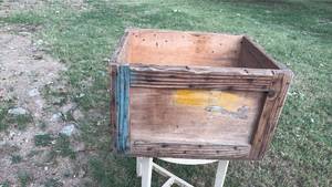 lot 659 image: Wooden Crate Box