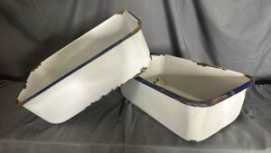 lot 717 image: Porcelain Ceramic Trays