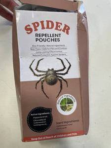 lot 79349 image: Spider Repellent Pouches - 15 Pack