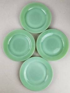 lot 124 image: Lot of 4 Vintage Fire King Jade-ite 6 34 Salad Plates