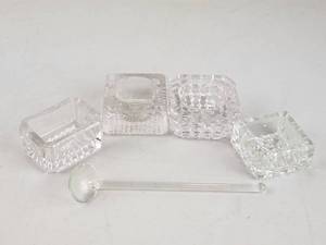 lot 128 image: Lot of Vintage Crystal Glass Open Salt Cellars w Spoon