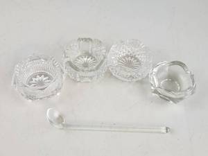 lot 129 image: Lot of Vintage Crystal Glass Open Salt Cellars w Spoon