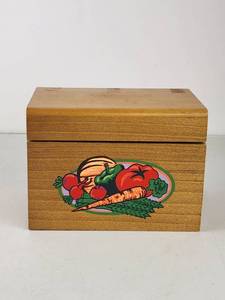 lot 160 image: Vintage Wooden Recipe Box w Vegetable Design