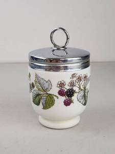 lot 192 image: Vintage Royal Worcester Porcelain Lavinia Egg Coddler