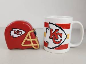 lot 232 image: Kansas City Chiefs Helmet Tape Measurer & Coffee Mug Lot