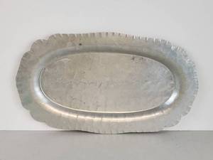 lot 310 image: Vintage Hand Wrought Silverlook Trade Continental Mark Oval Dish #515
